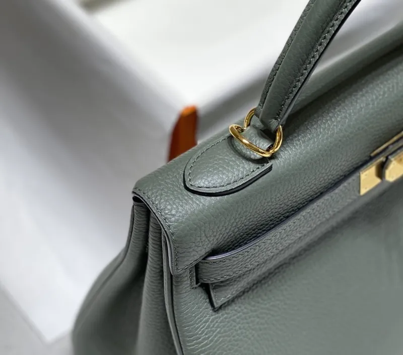 Hermes Kelly Green Leather Handbag 562 - Image 6