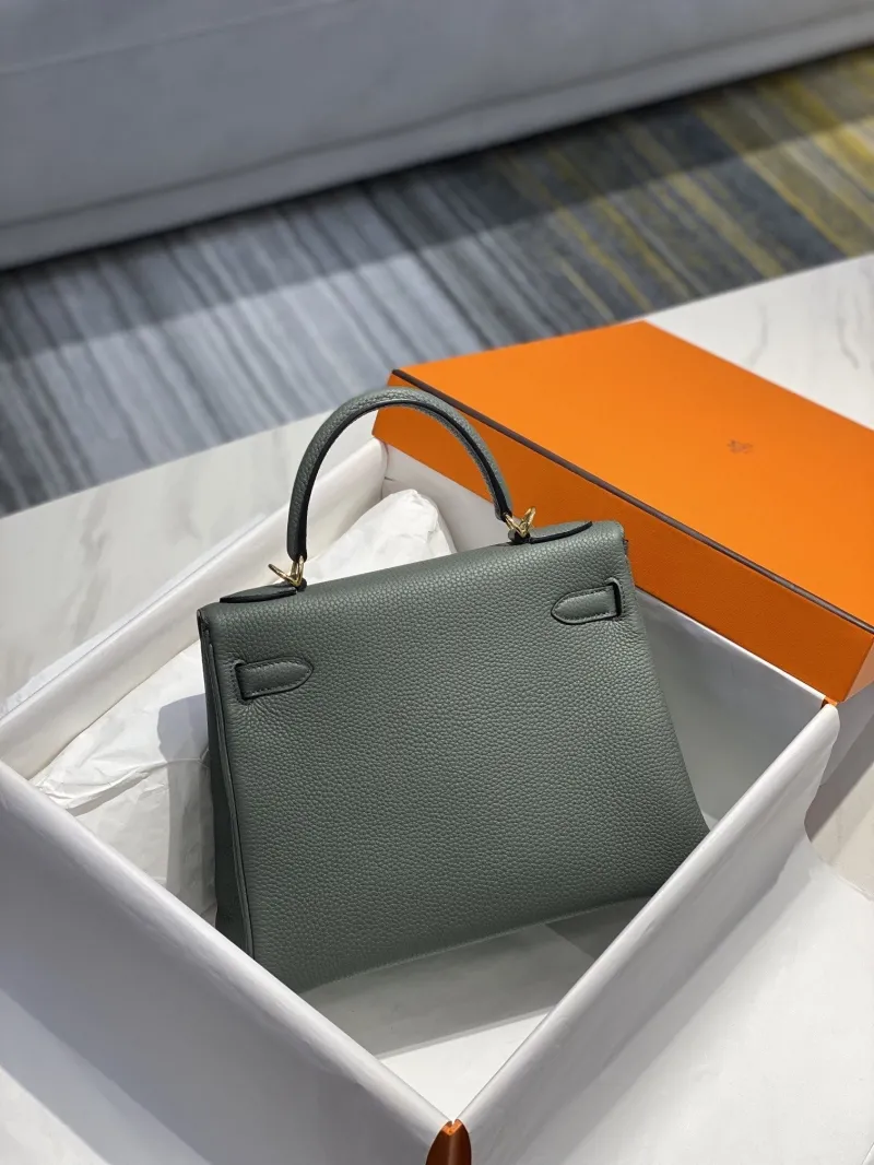Alternative view of Hermes Green Leather Kelly Bag 563