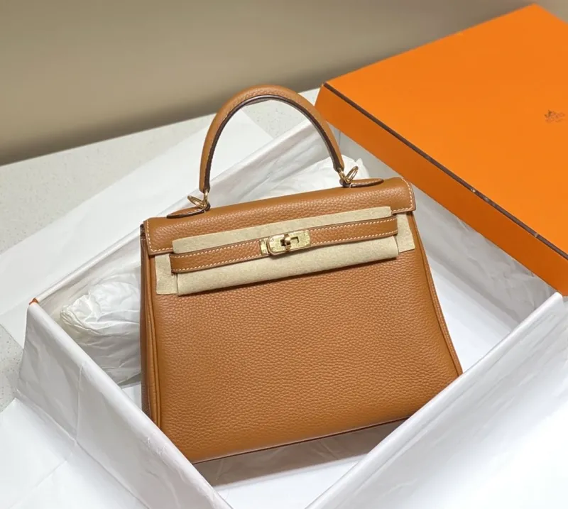 Hermes Brown Kelly Leather Handbag 565