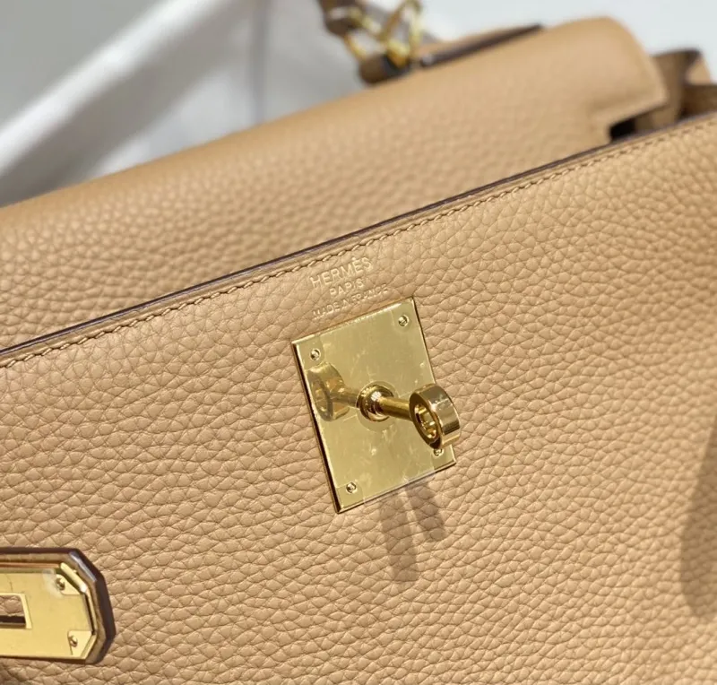 Hermes Beige Kelly Handbag 566 - Image 7