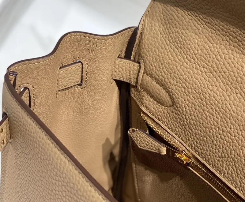 Hermes Beige Kelly Handbag 566 - Image 8