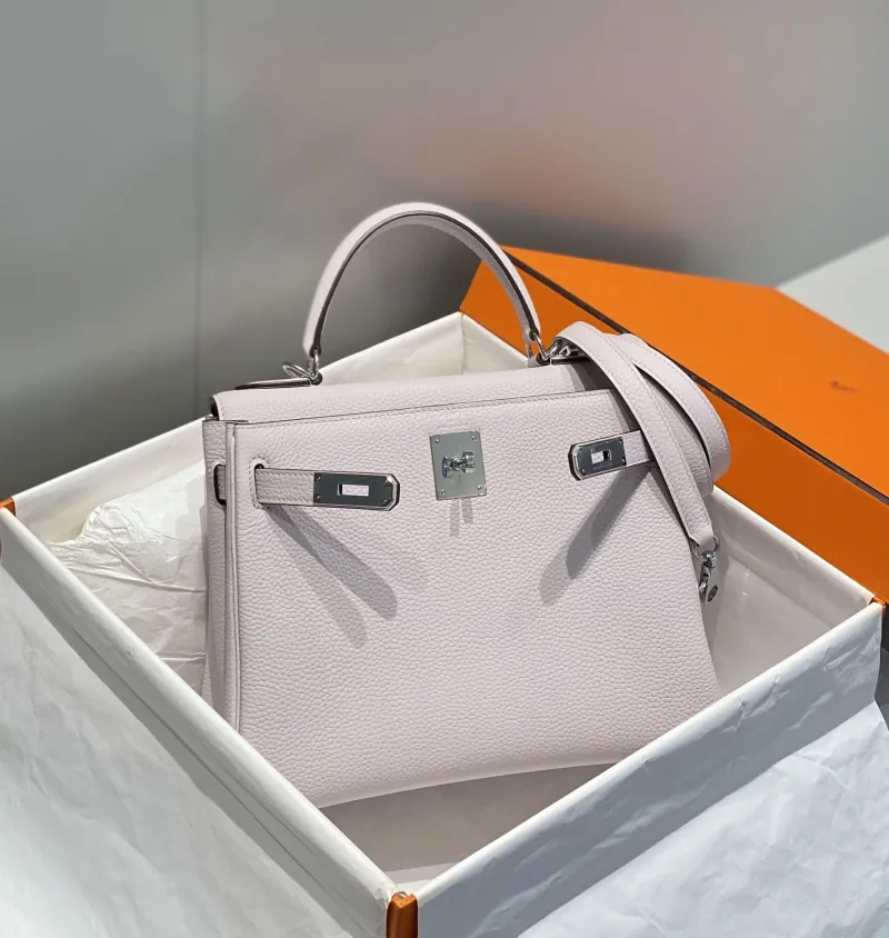 Hermes Pale Pink Kelly Bag 570 - Image 4