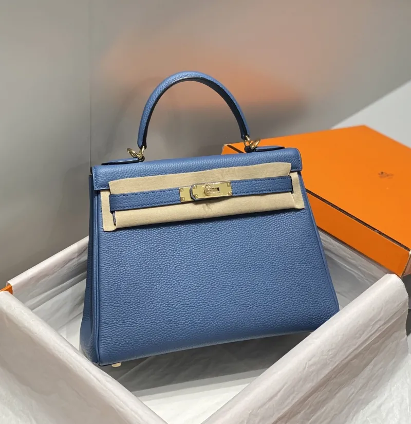 Hermes Blue Kelly Leather Handbag 577