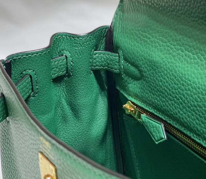 Hermes Green Kelly Leather Handbag 581 - Image 6