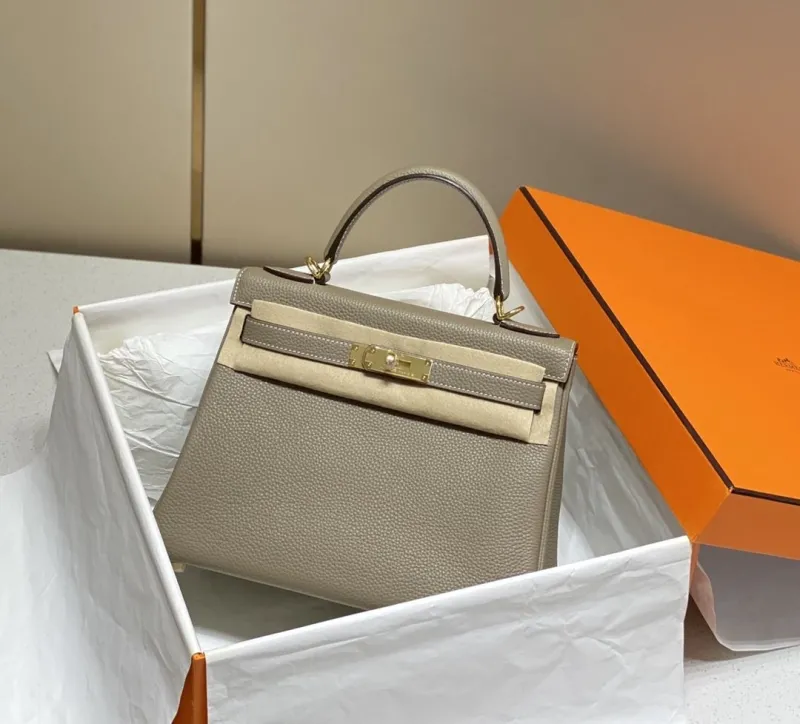 Hermes Gray Kelly Handbag 582