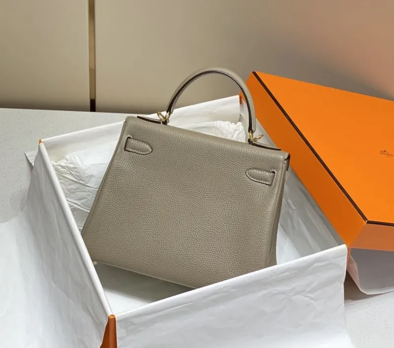 Alternative view of Hermes Gray Kelly Handbag 582