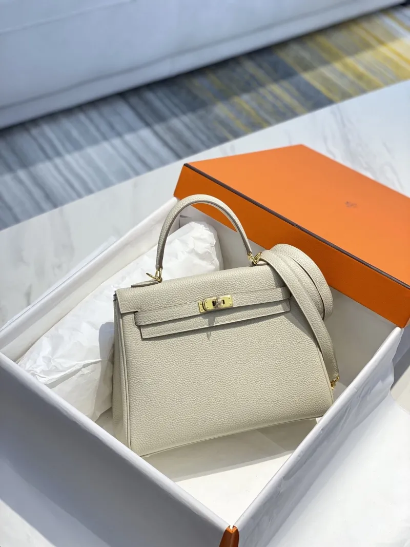 Hermes Cream Kelly Handbag 584 - Image 3