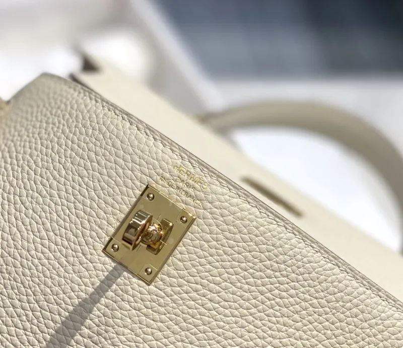 Hermes Cream Kelly Handbag 584 - Image 5