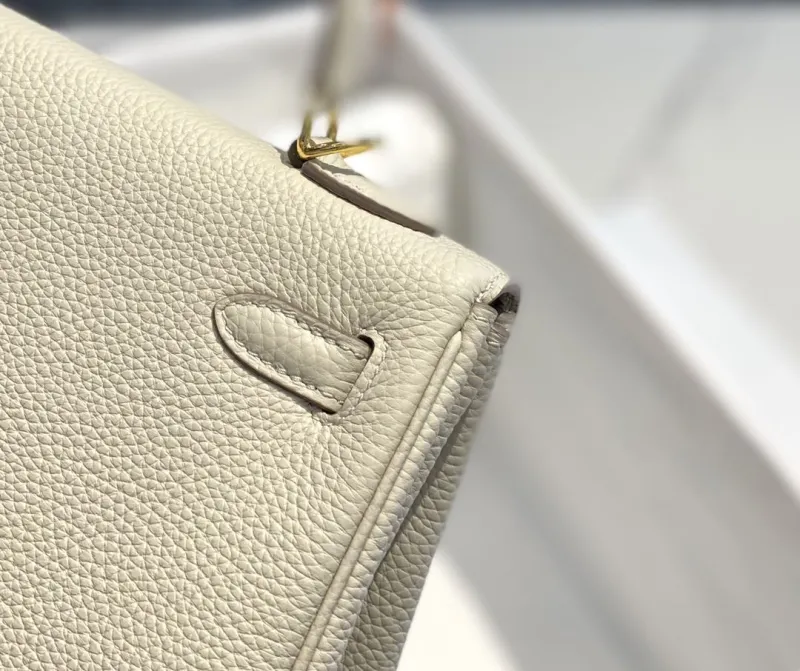 Hermes Cream Kelly Handbag 584 - Image 6