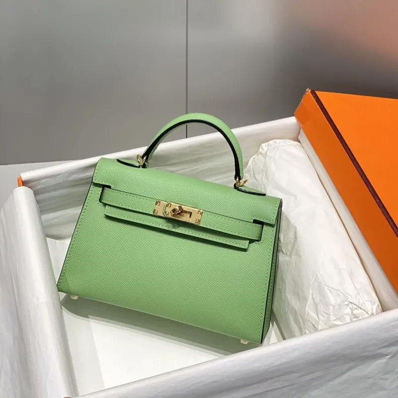 Alternative view of Hermes Mint Green Kelly Handbag 592