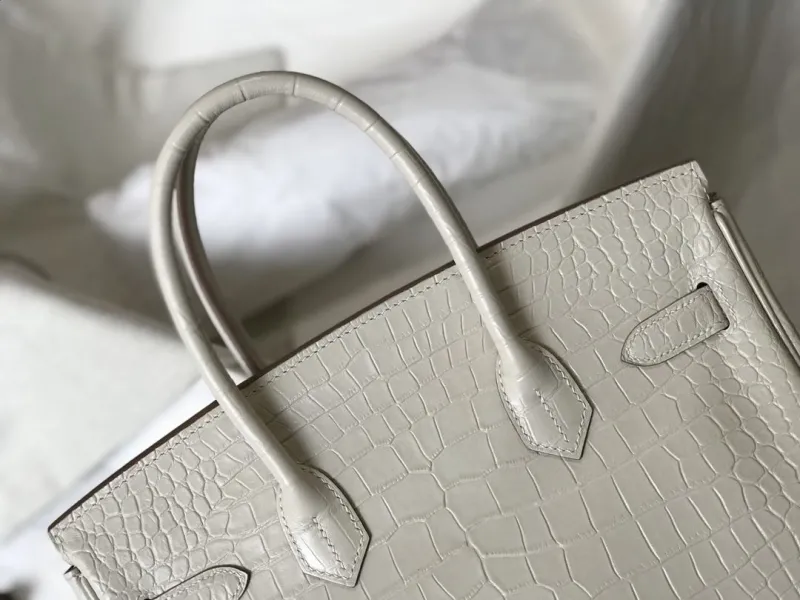 Hermes White Crocodile Leather Kelly Handbag - Image 7
