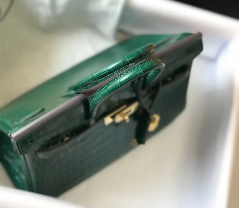 Hermes Green Crocodile Leather Kelly Handbag 621 - Image 7