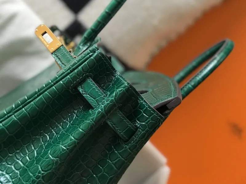 Hermes Green Crocodile Leather Kelly Handbag 621 - Image 8