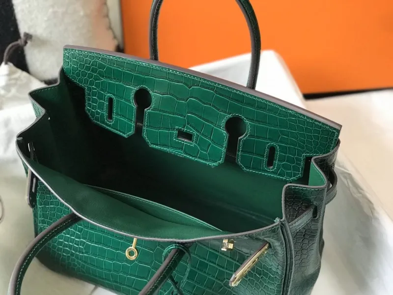 Hermes Green Crocodile Leather Handbag 622 - Image 9