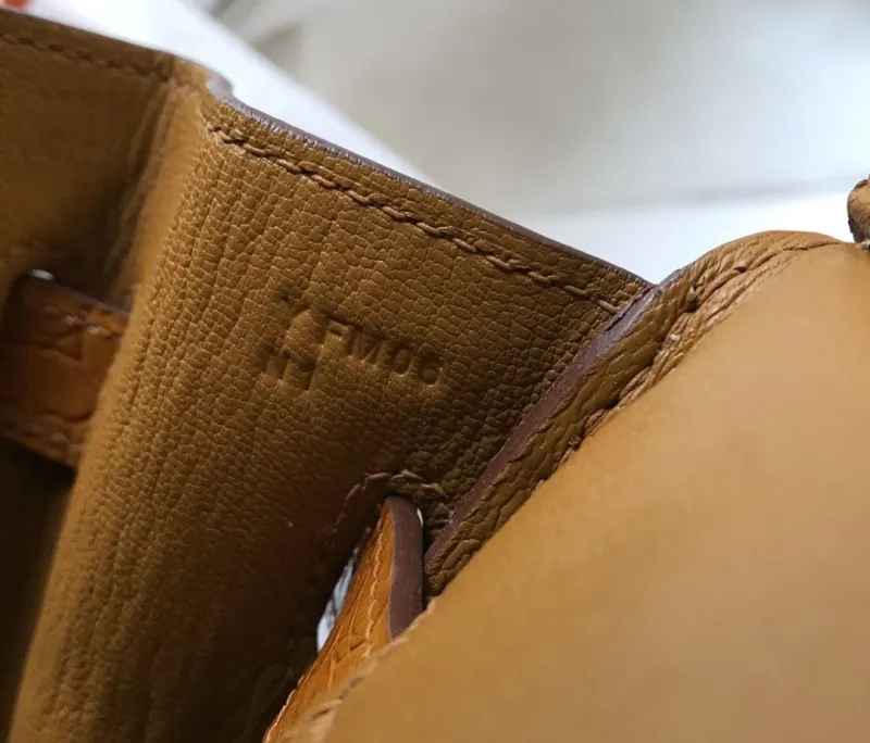 Hermes Brown Crocodile Leather Birkin Handbag 624 - Image 8