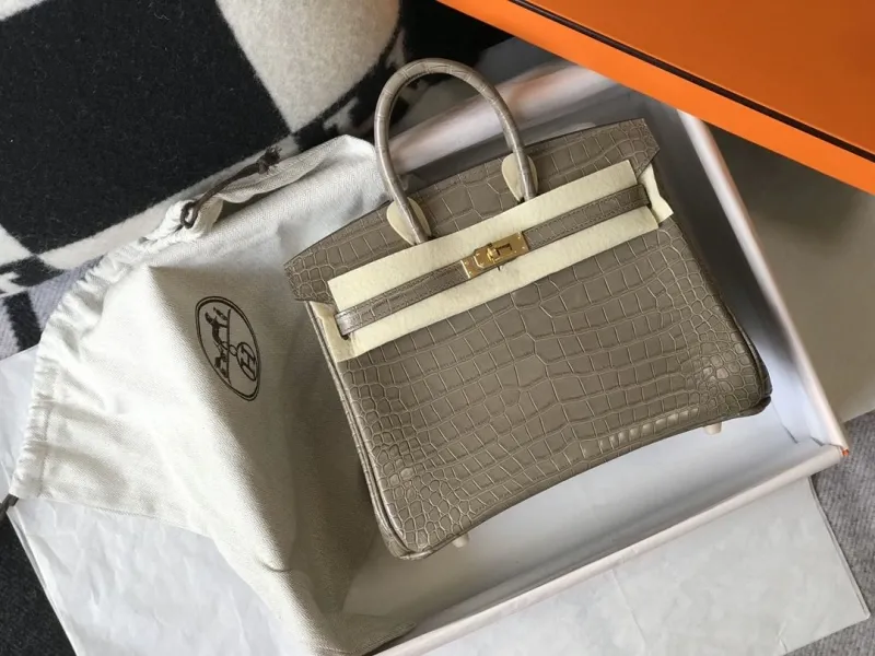 Hermes Gray Crocodile Leather Birkin Handbag 625