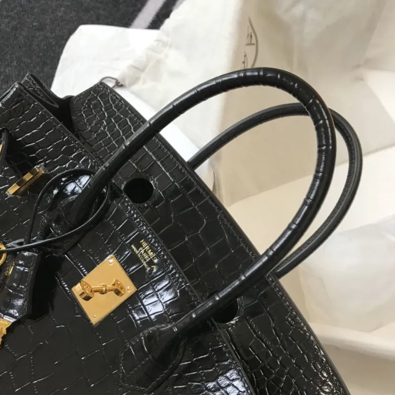 Hermes Black Crocodile Leather Kelly Handbag 628 - Image 6