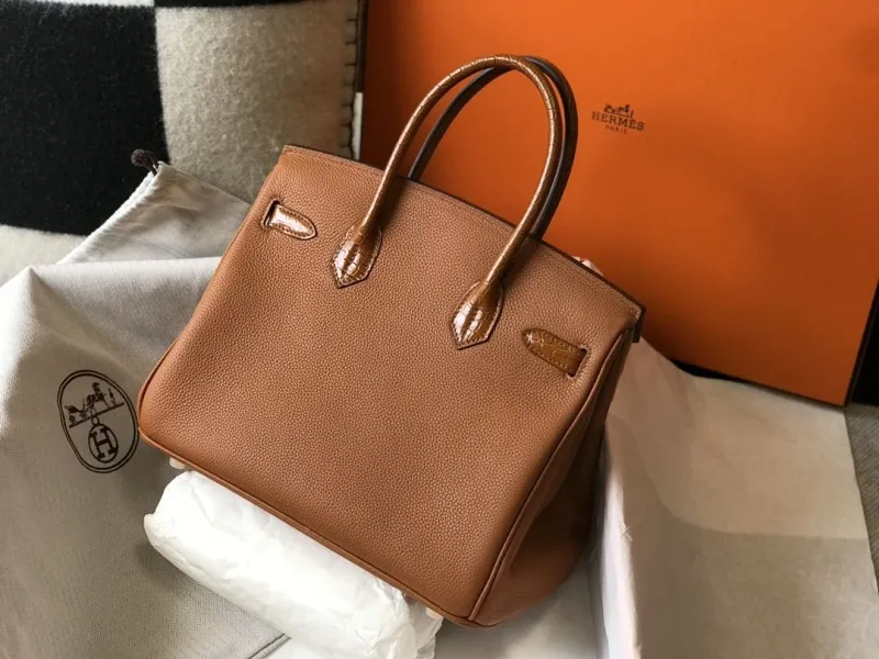 Alternative view of Hermes Brown Leather Kelly Handbag 632