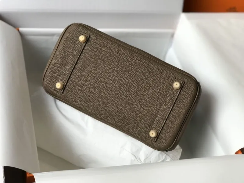 Hermes Taupe Leather Kelly Handbag 635 - Image 8