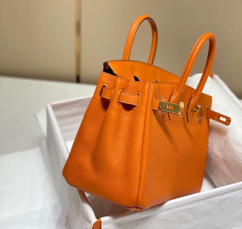 Hermes Orange Leather Kelly Handbag 683 - Image 4