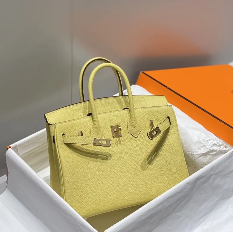 Hermes Yellow Leather Kelly Handbag 685 - Image 3