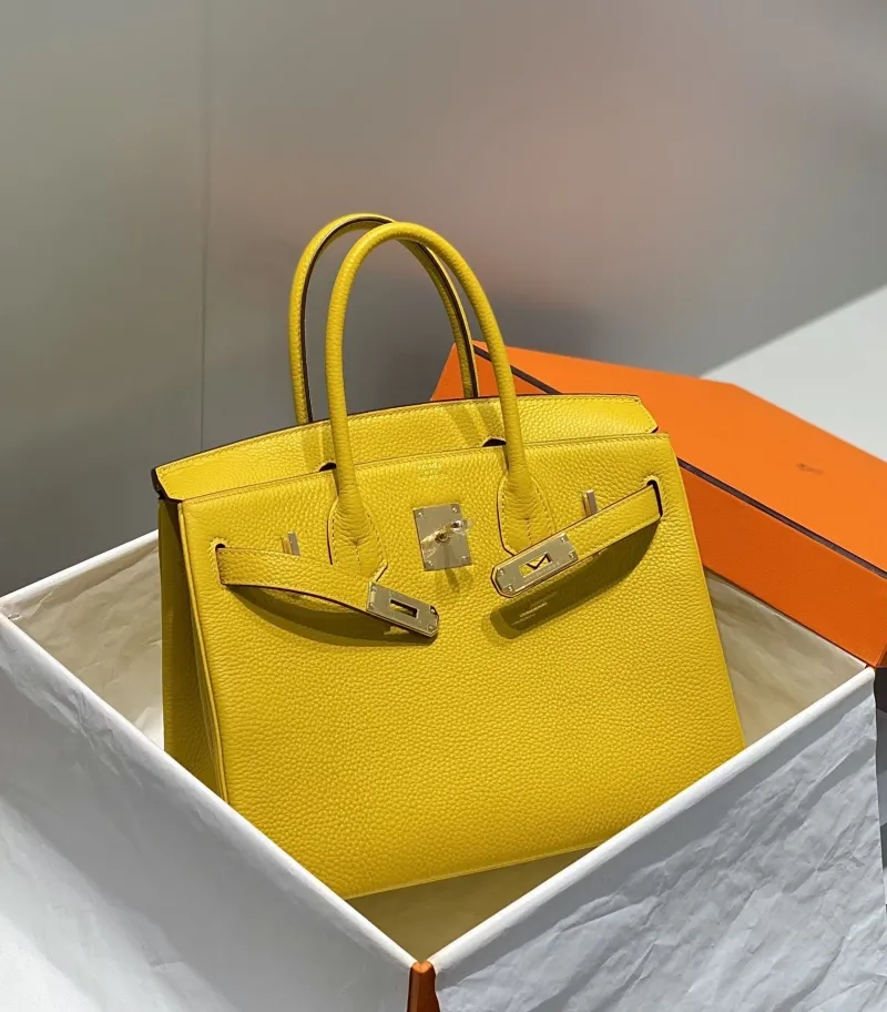 Hermes Yellow Kelly Leather Handbag 689 - Image 3