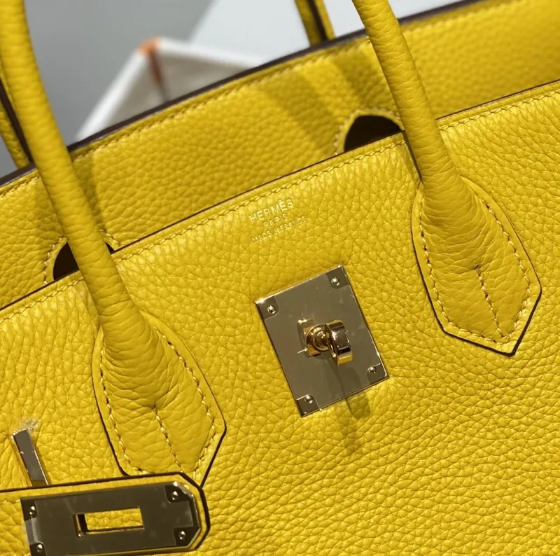 Hermes Yellow Kelly Leather Handbag 689 - Image 5
