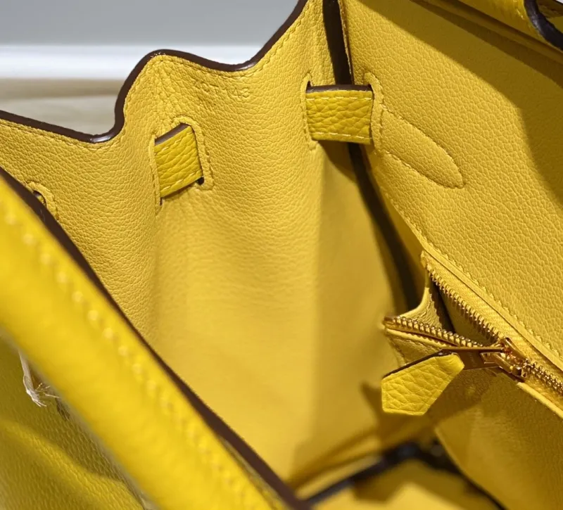 Hermes Yellow Kelly Leather Handbag 689 - Image 8