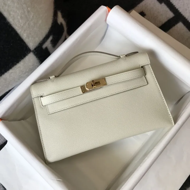 Hermes Kelly DanSe Off-White Leather Handbag - Image 3