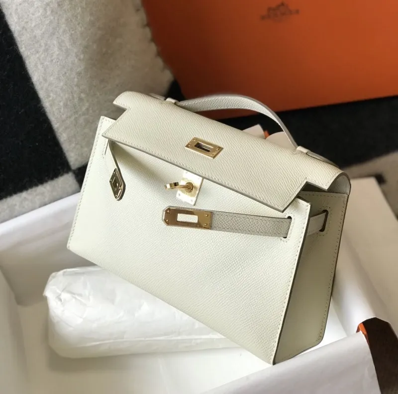 Hermes Kelly DanSe Off-White Leather Handbag - Image 4