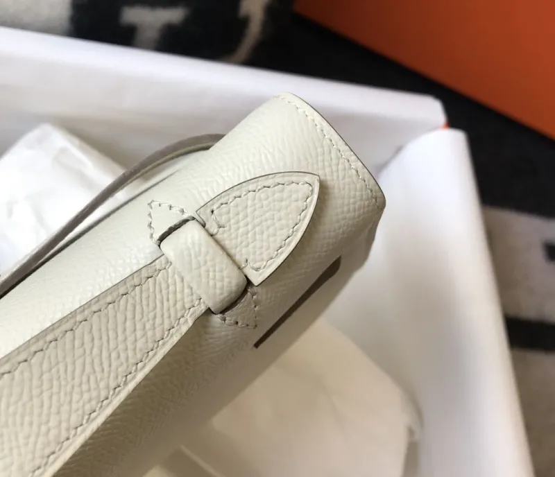 Hermes Kelly DanSe Off-White Leather Handbag - Image 5