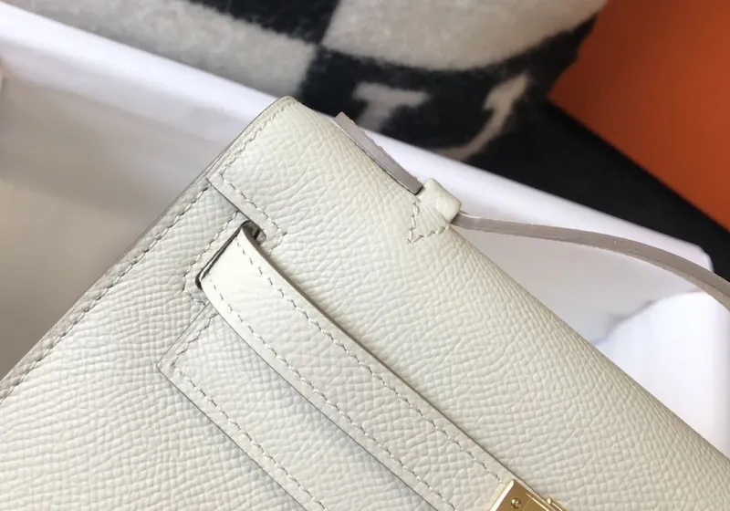 Hermes Kelly DanSe Off-White Leather Handbag - Image 6