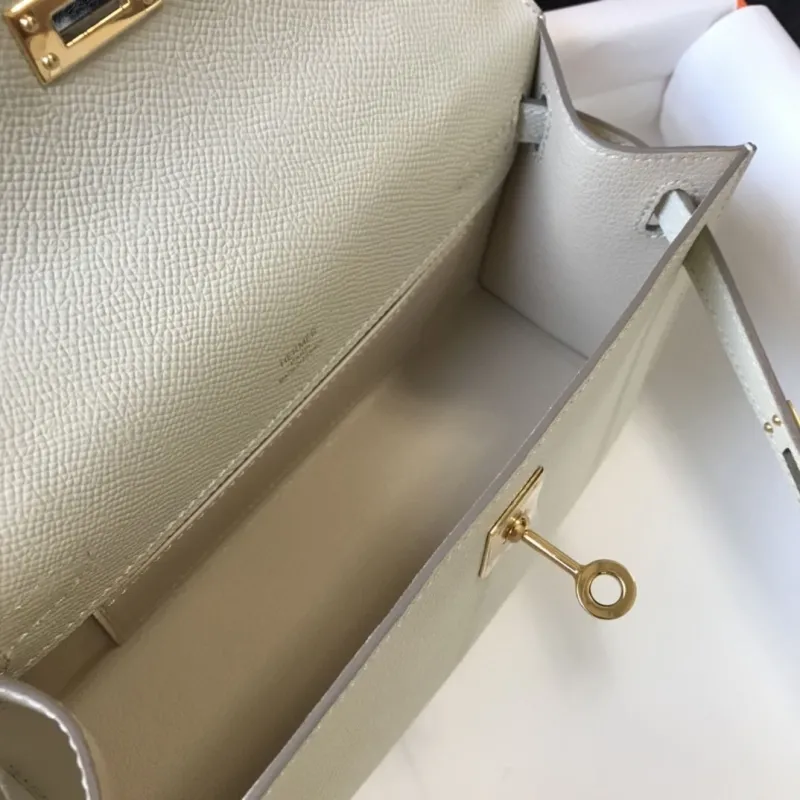 Hermes Kelly DanSe Off-White Leather Handbag - Image 8