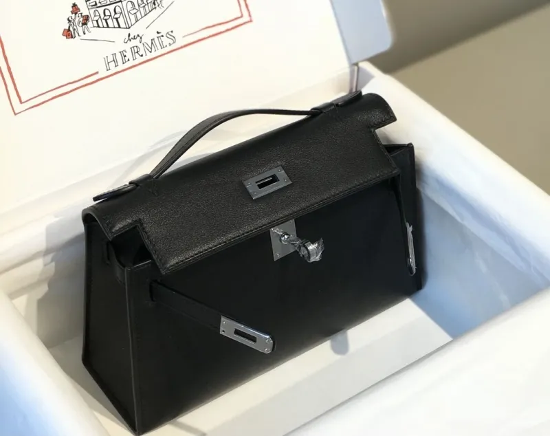 Hermes Black Kelly DanSe Leather Handbag - Image 4