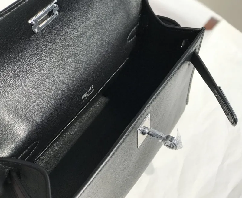 Hermes Black Kelly DanSe Leather Handbag - Image 9