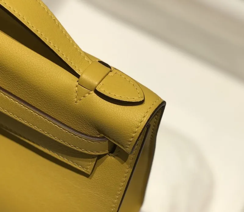 Hermes Kelly DanSe 22 Yellow Leather Handbag - Image 6