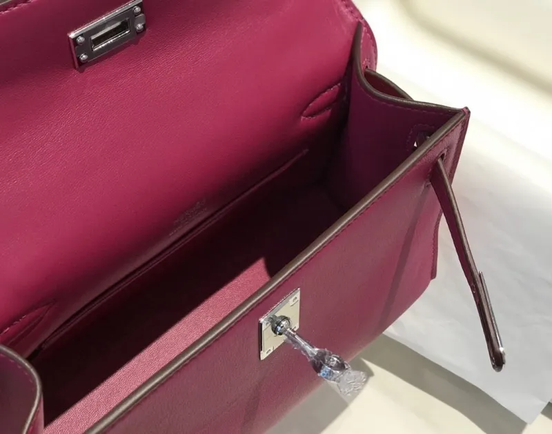 Hermes Kelly DanSe Fuchsia Leather Handbag - Image 6