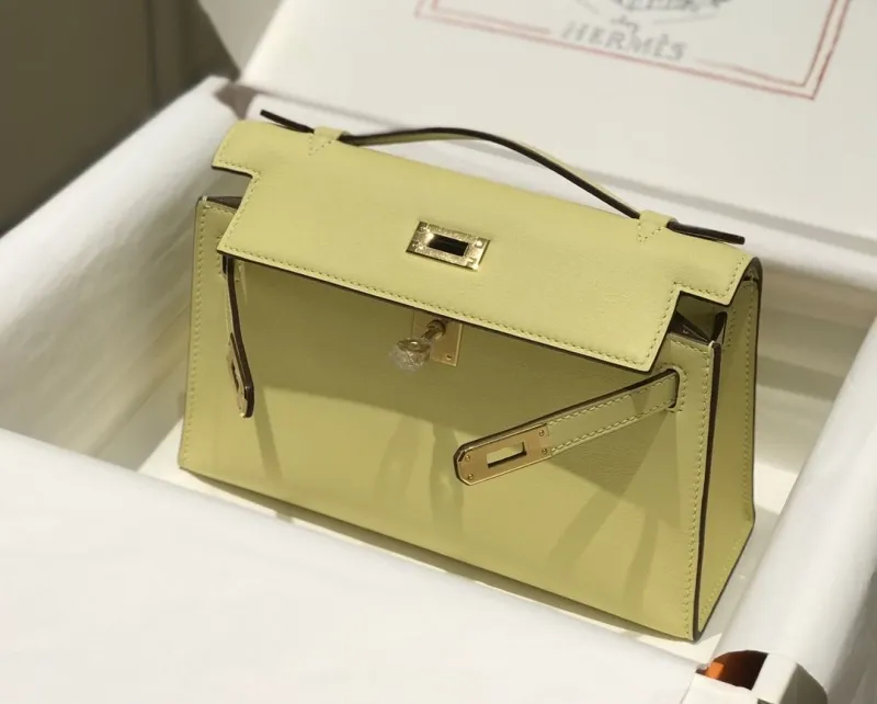 Hermes Pale Yellow Kelly DanSe Bag 25 - Image 4