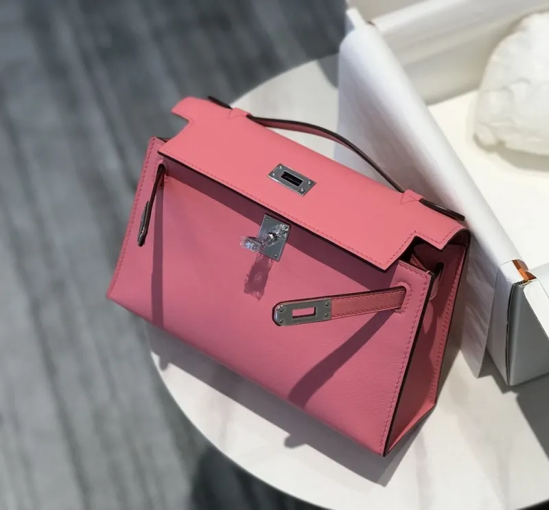 Hermes Pink Kelly DanSe Handbag - Image 4