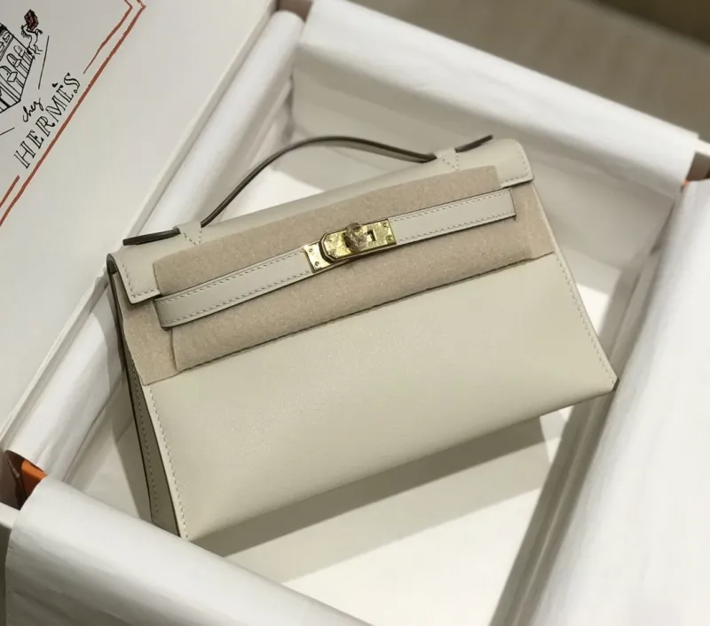 Hermes Kelly DanSe 33 Off-White Leather Handbag