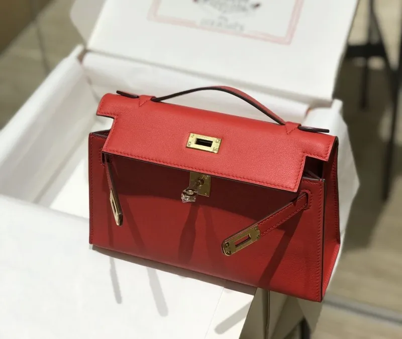 Hermes Red Kelly DanSe Handbag 37 - Image 5