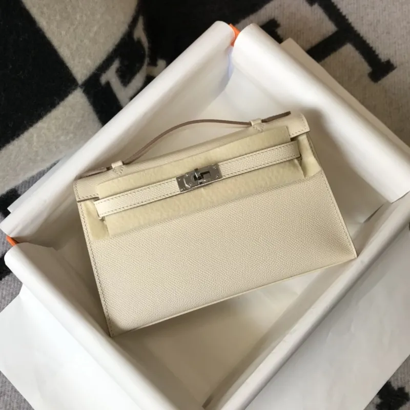 Hermes Kelly DanSe Cream Leather Handbag