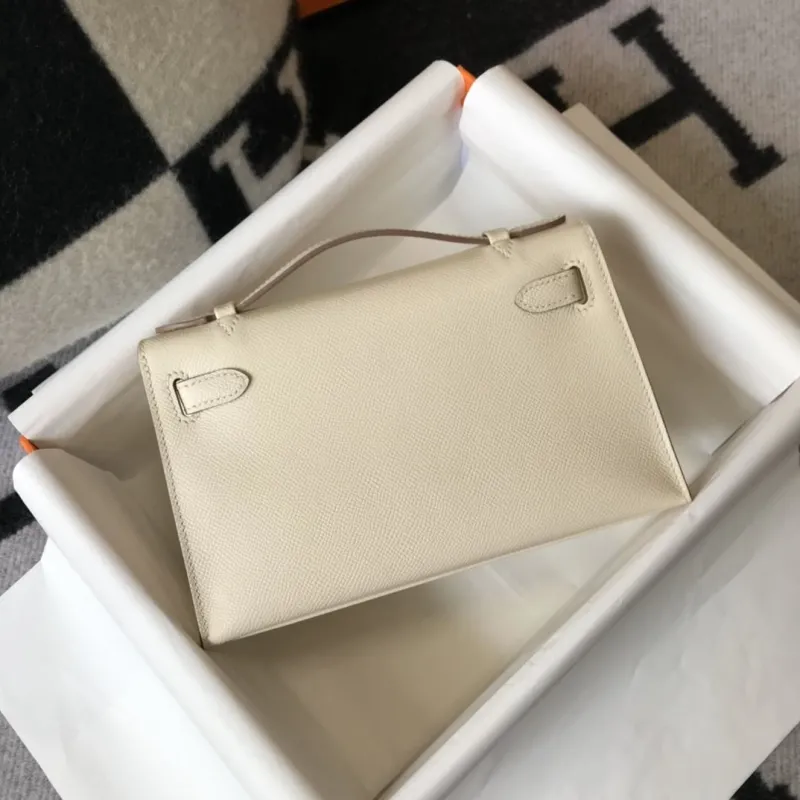 Alternative view of Hermes Kelly DanSe Cream Leather Handbag
