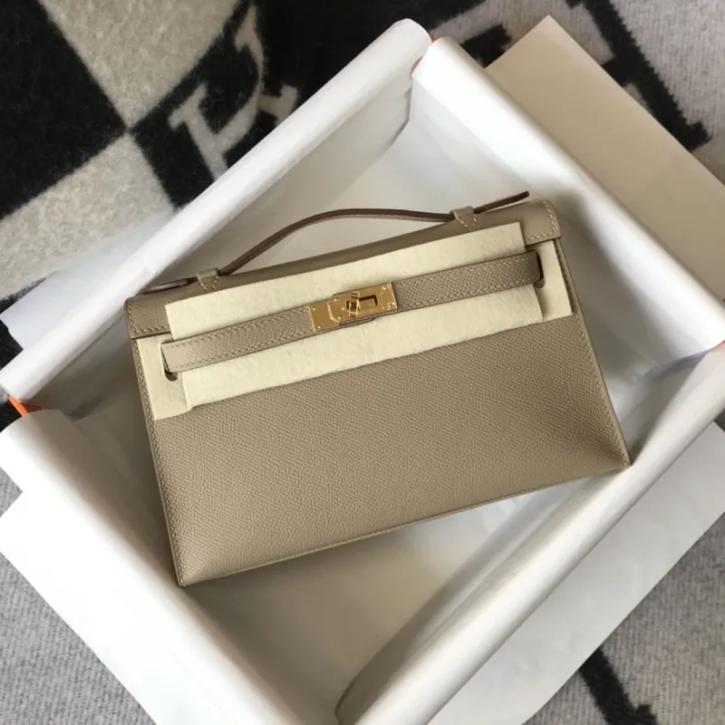 Hermes Kelly DanSe Beige Leather Handbag