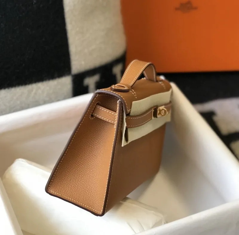 Hermes Kelly DanSe Brown Leather Handbag - Image 5