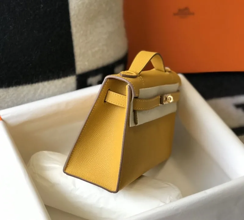 Hermes Yellow Kelly DanSe Handbag - Image 3