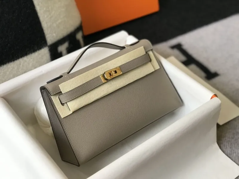 Hermes Kelly DanSe Gray Leather Handbag 49 - Image 3