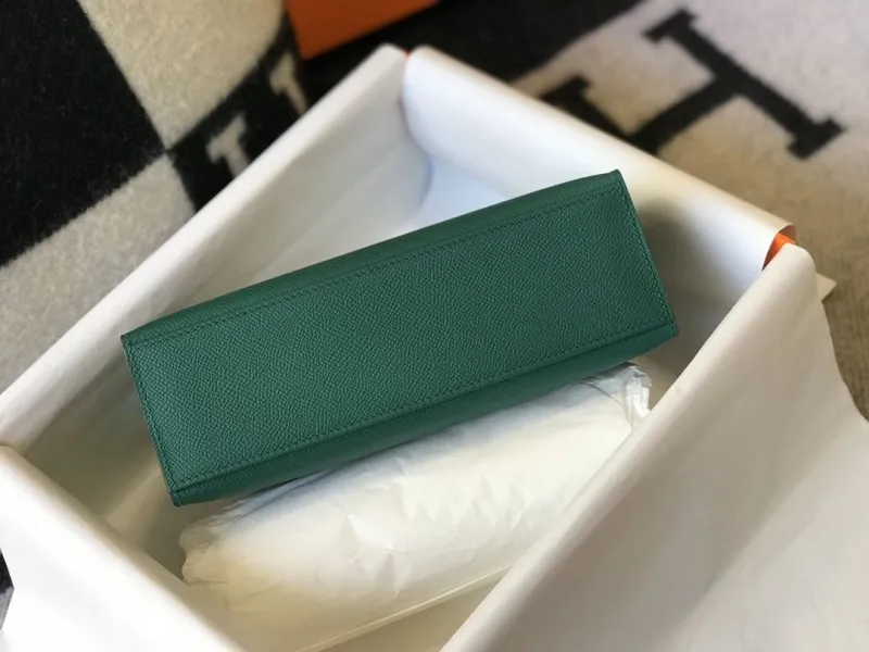 Hermes Kelly DanSe Green Leather Bag 51 - Image 6