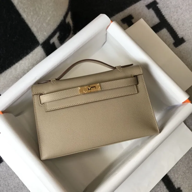 Hermes Kelly DanSe Beige Leather Handbag - Image 4