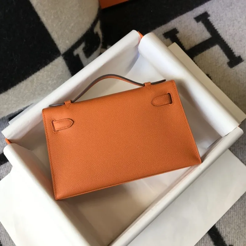 Alternative view of Hermes Orange Kelly DanSe Leather Handbag